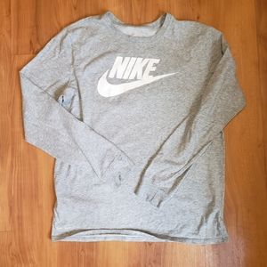 Nike shirt size L